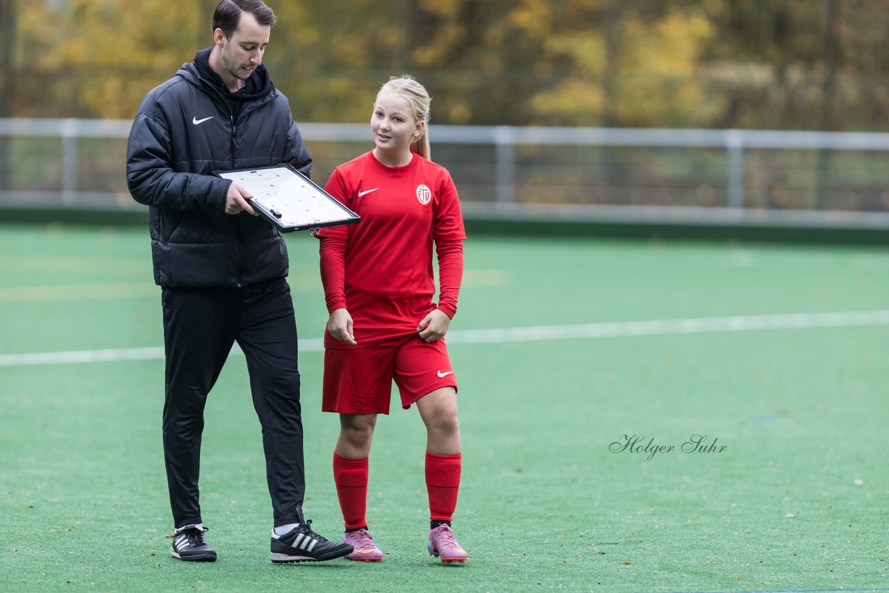 Bild 284 - wCJ VfL Pinneberg - Eimsbuettler TV : Ergebnis: 0:3